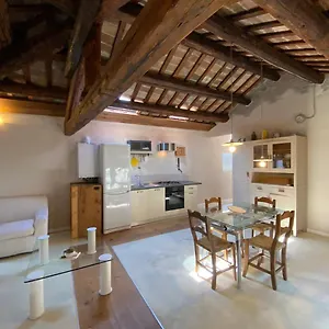 Incastrum - La Soffitta In Centro , Ferrara Italia